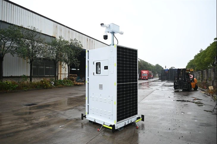 cuboid surveillance tower (1)